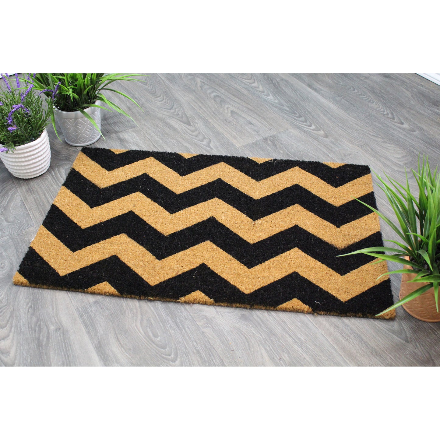 Natural Geo Island Chevron Black/Beige Natural Coir Door Mat 20 x 31"