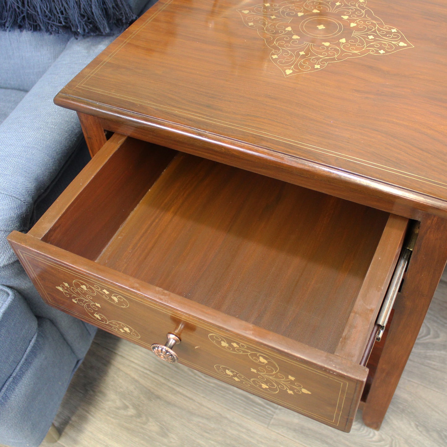 Natural Geo Decorative Rosewood Square Wooden End Table with Drawer