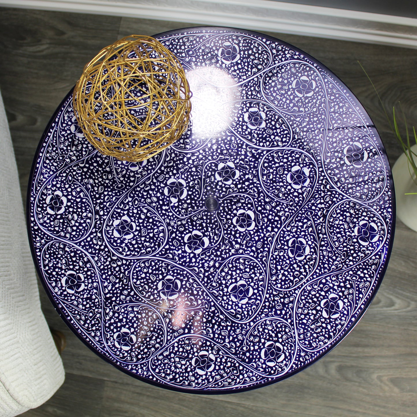 Natural Geo Rosewood Round Wooden 18" Accent Table - Navy Blue