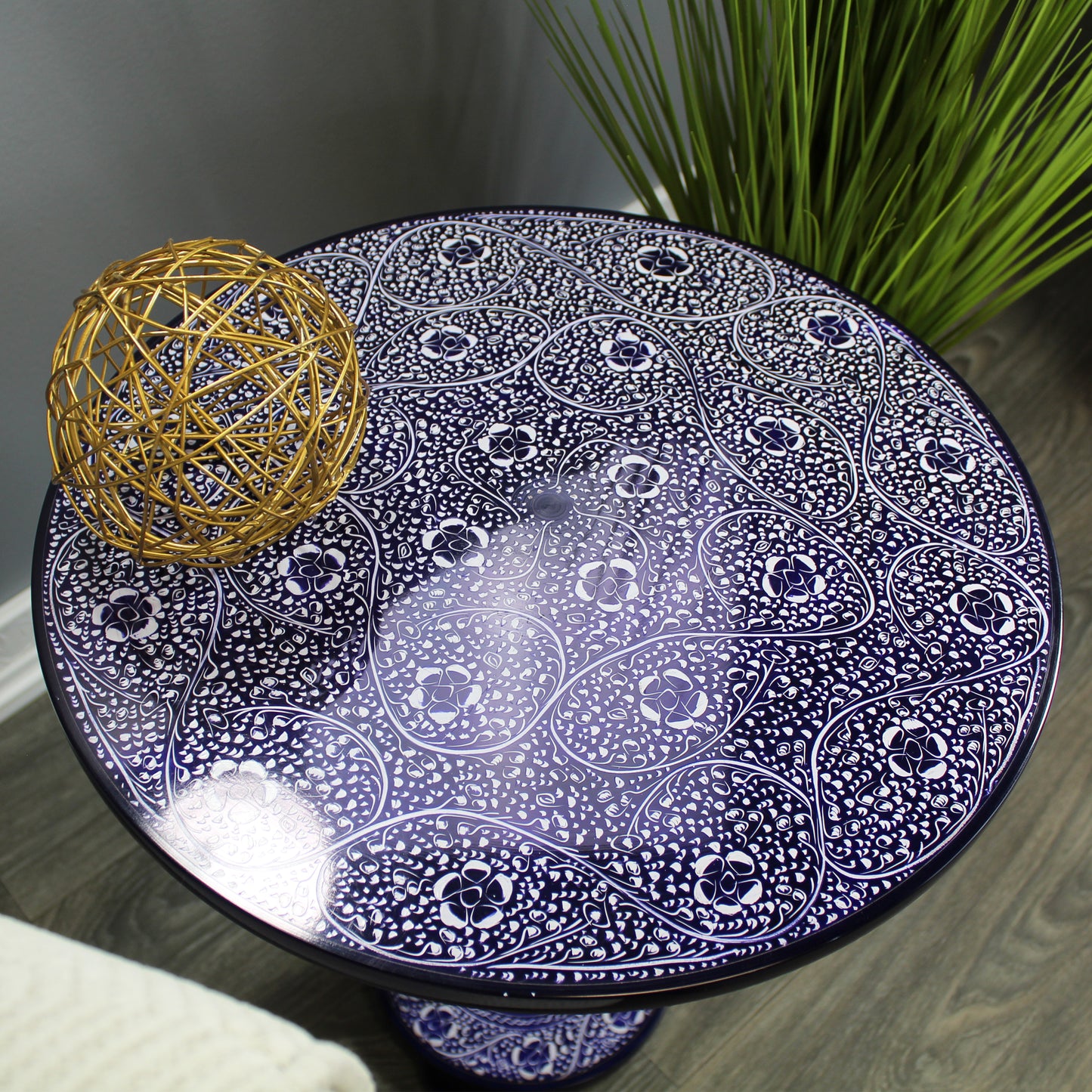 Natural Geo Rosewood Round Wooden 18" Accent Table - Navy Blue