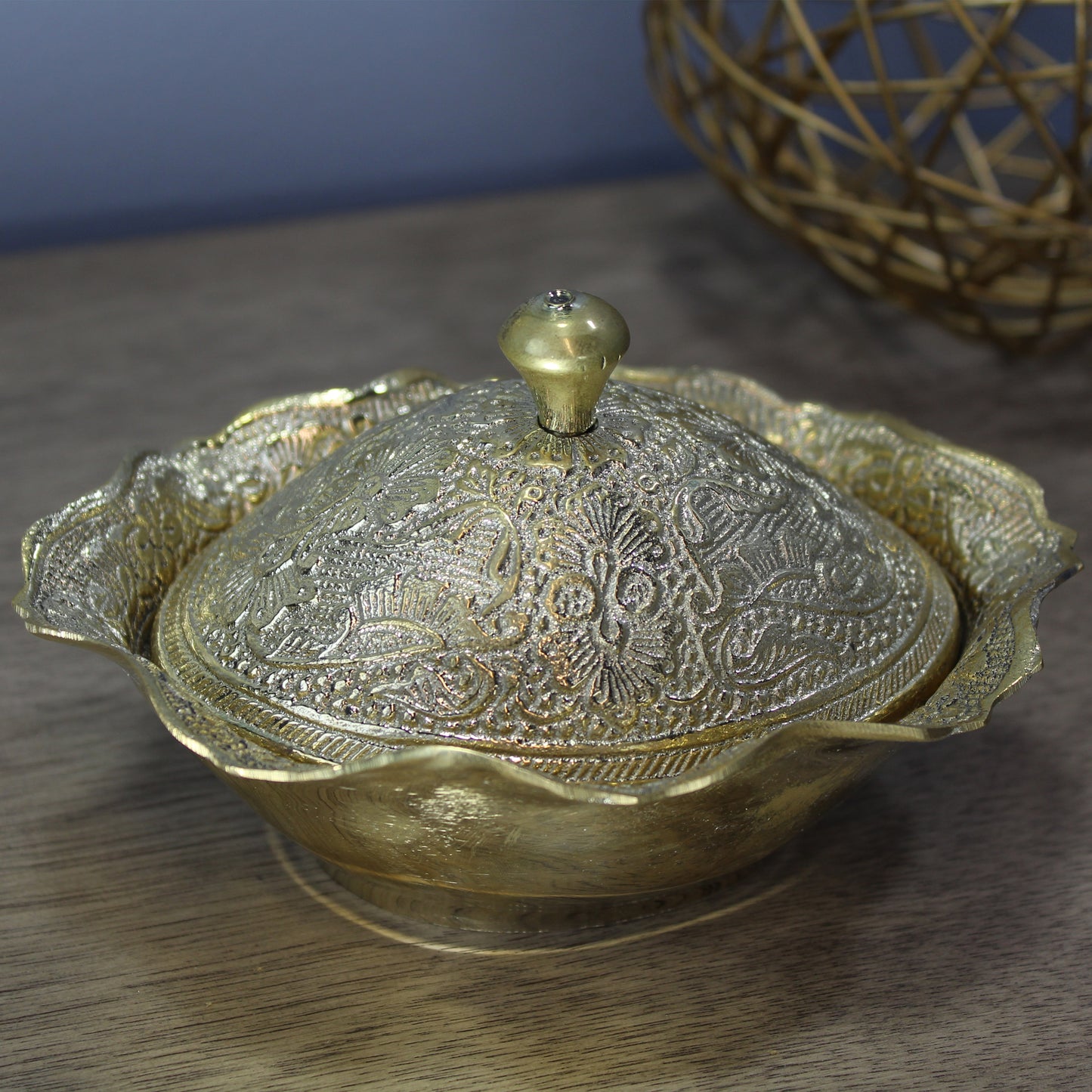 Natural Geo Decorative Golden Brass Pot Oval Bowl with Lid