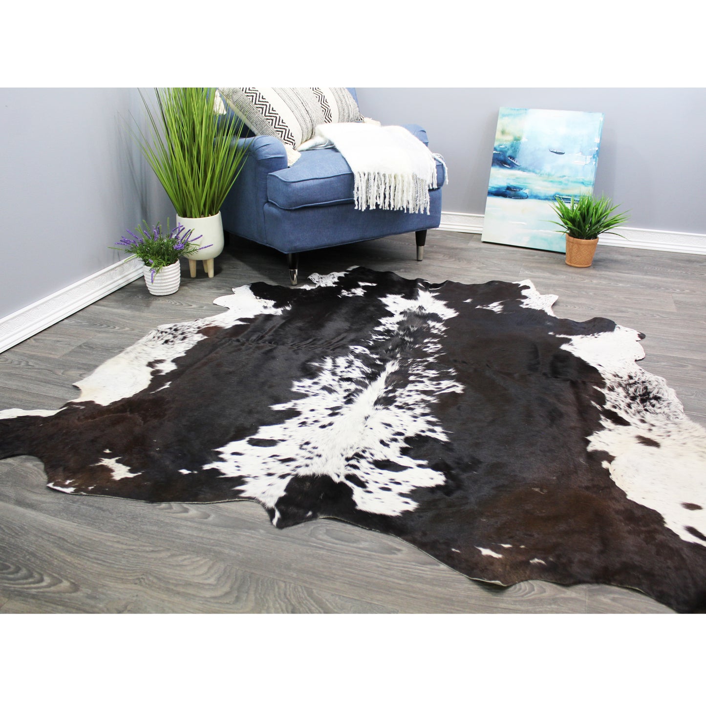 Natural Geo White/Dark Brown Cowhide Animal Area Rug 5' 4" x 6'