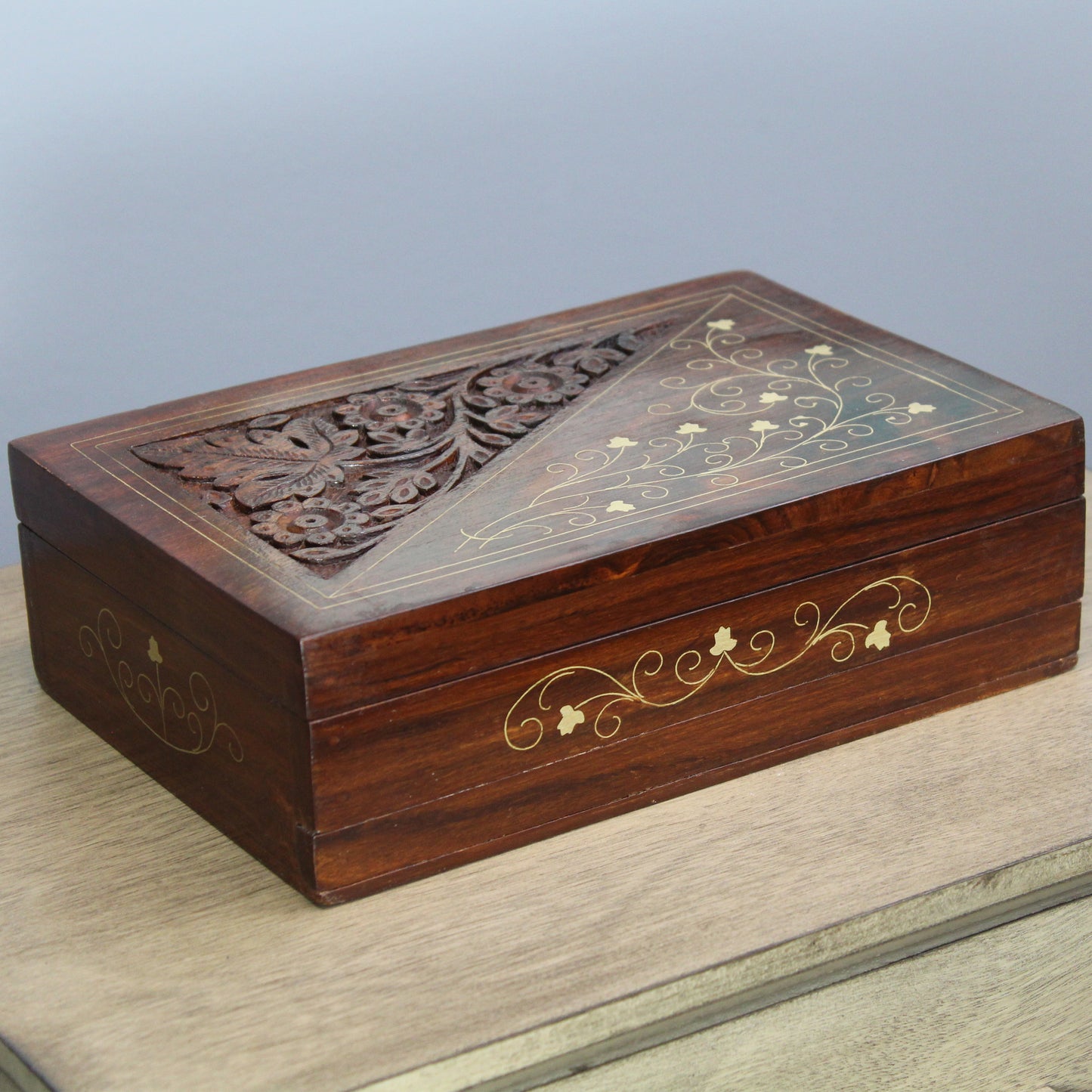 Natural Geo Handmade Rosewood Carved Wooden Jewelry Box