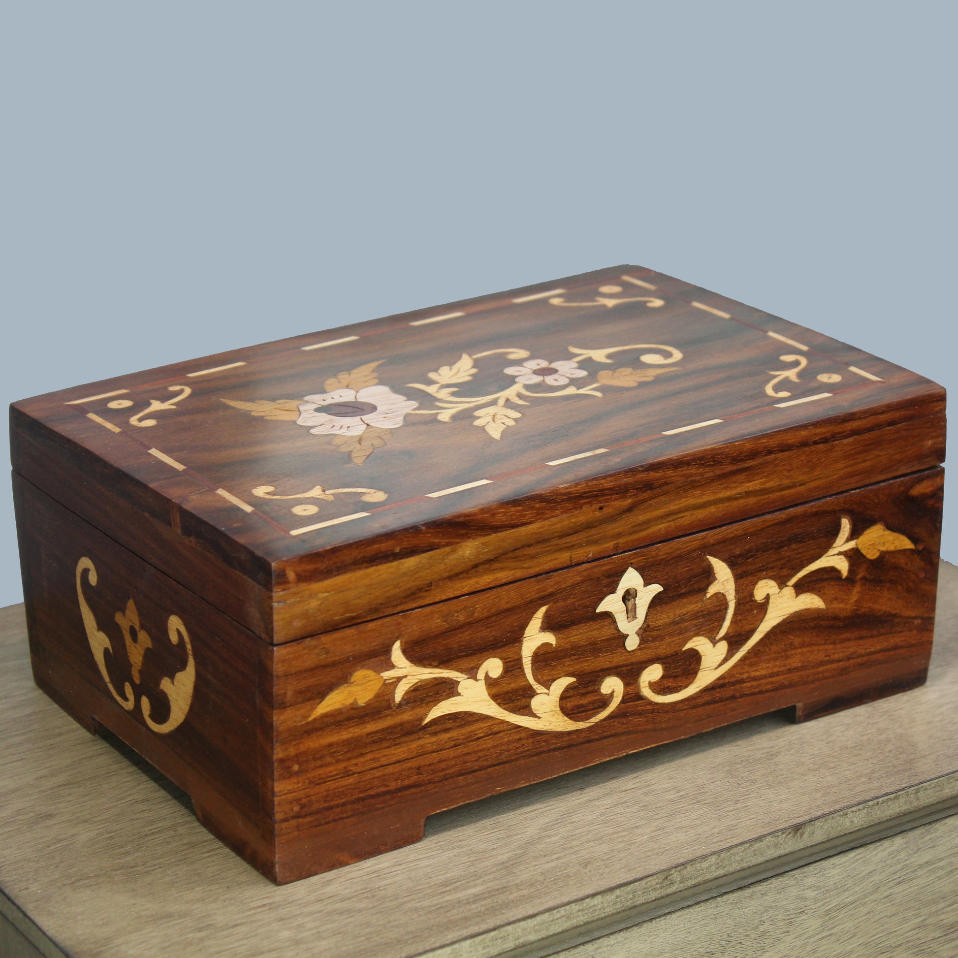 Natural Geo Handmade Rosewood Floral Wooden Jewelry Box with Key