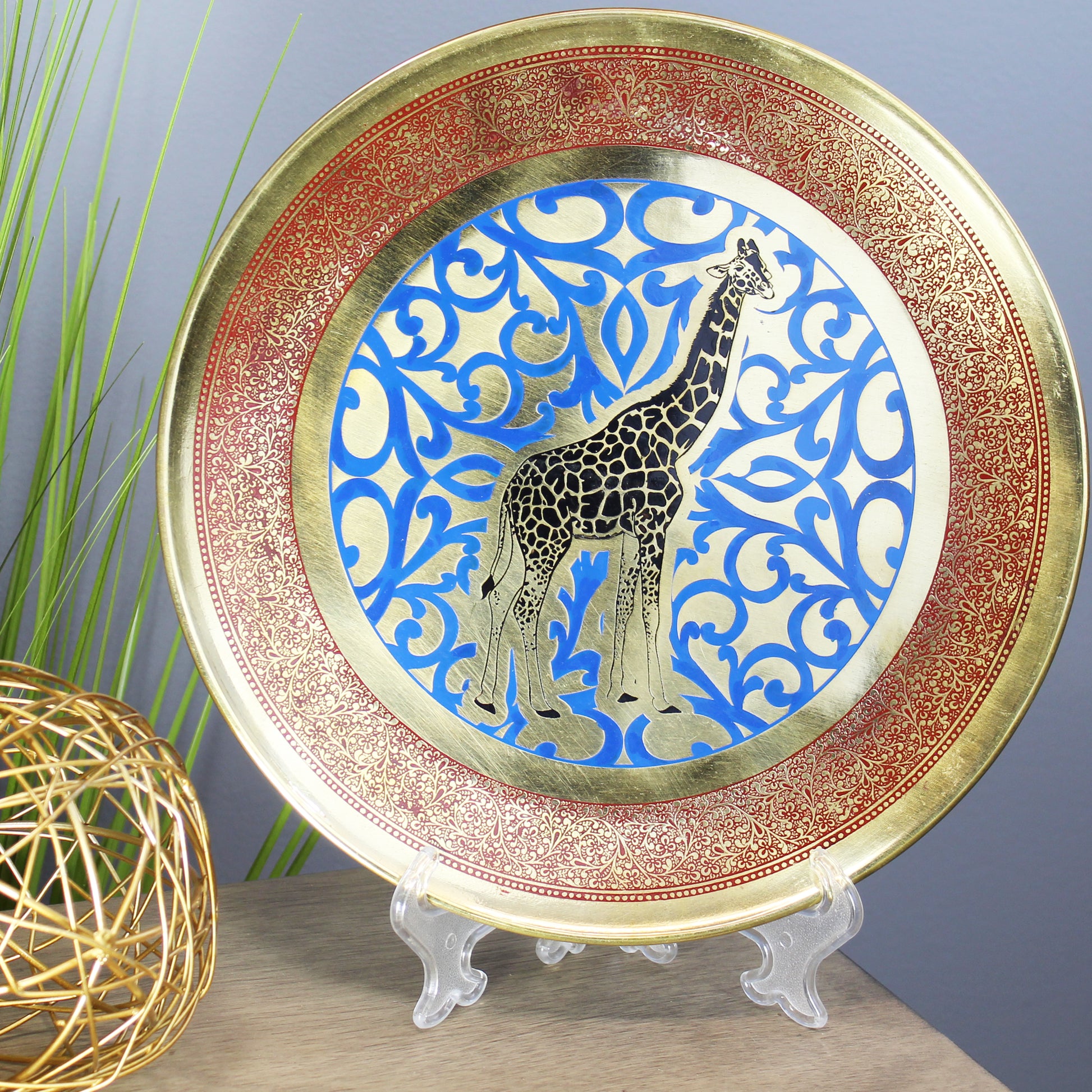 Natural Geo Giraffe Decorative Brass Accent Plate