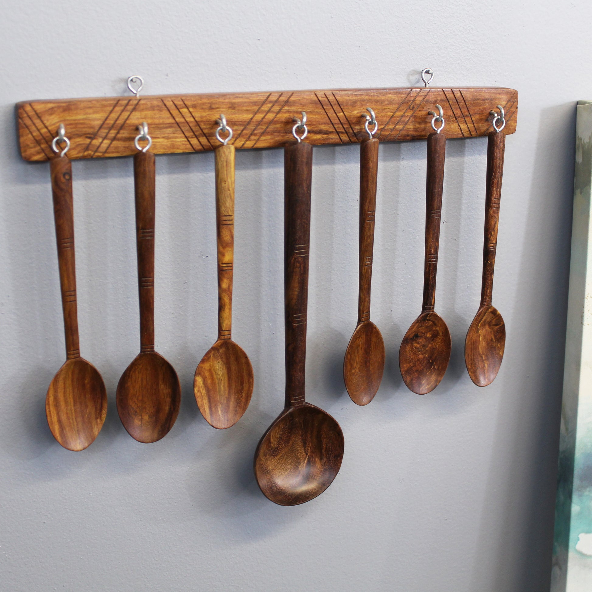 Natural Geo Rosewood Handcarved Decorative Hanging Spoon Set