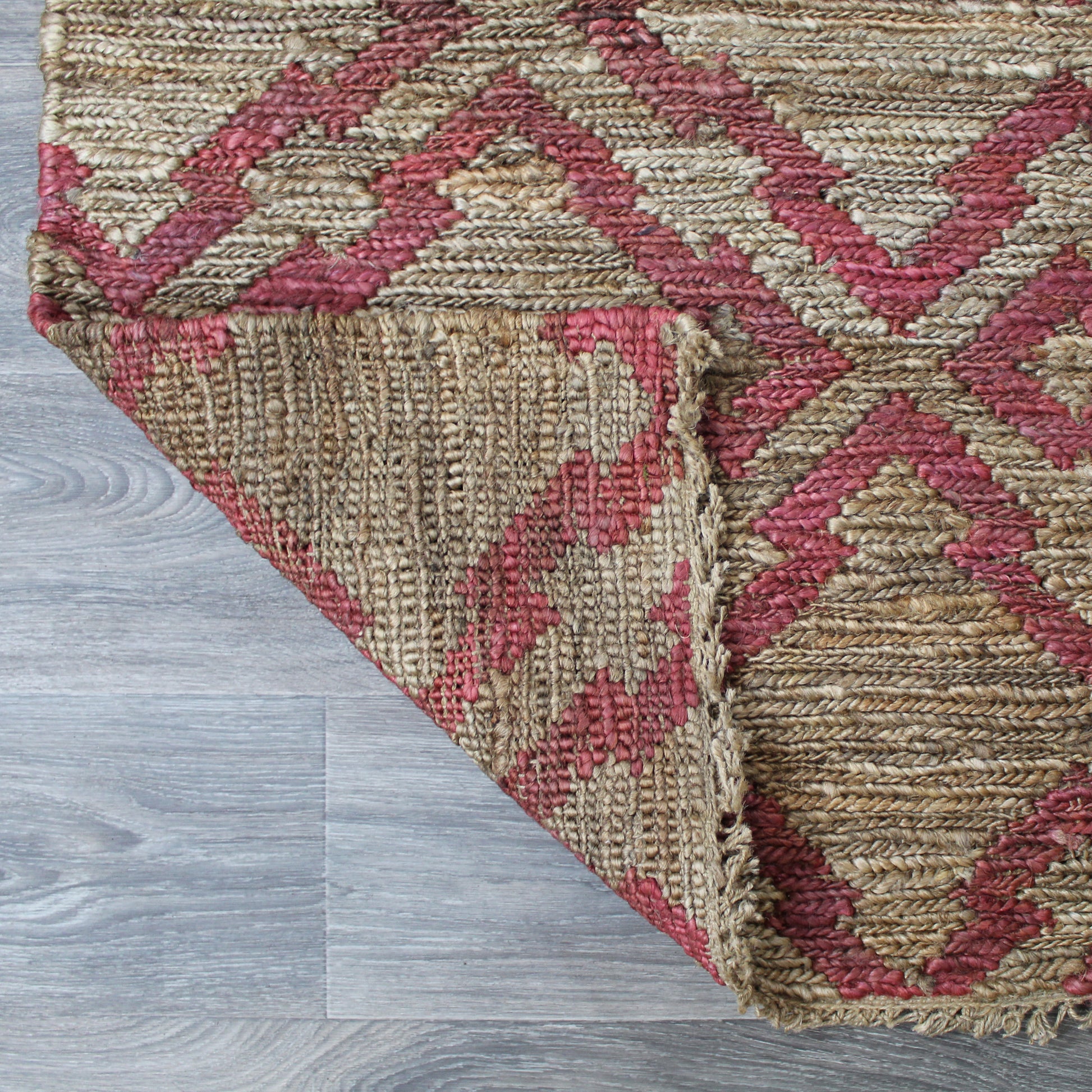 Natural Geo Spontaneous Jute Handwoven Geometric Natural/Maroon Area Rug