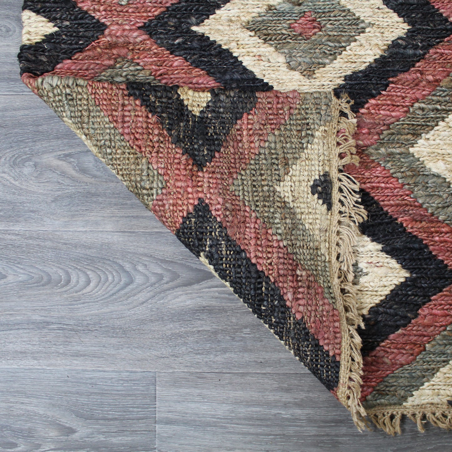 Natural Geo Spontaneous Jute Handwoven Black/Maroon/Green Geometric Area Rug