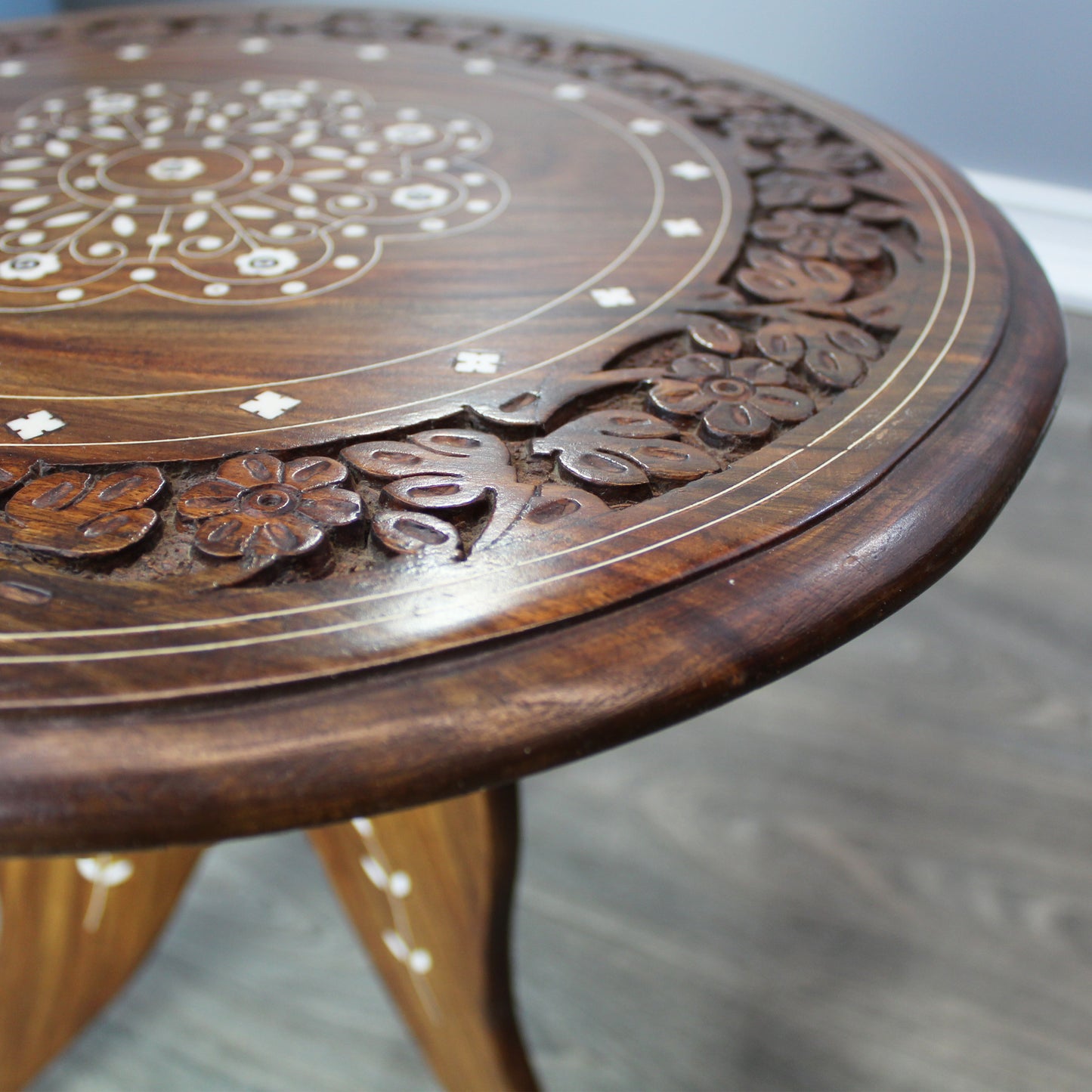 Natural Geo Handcarved Round Rosewood Decorative Accent Table
