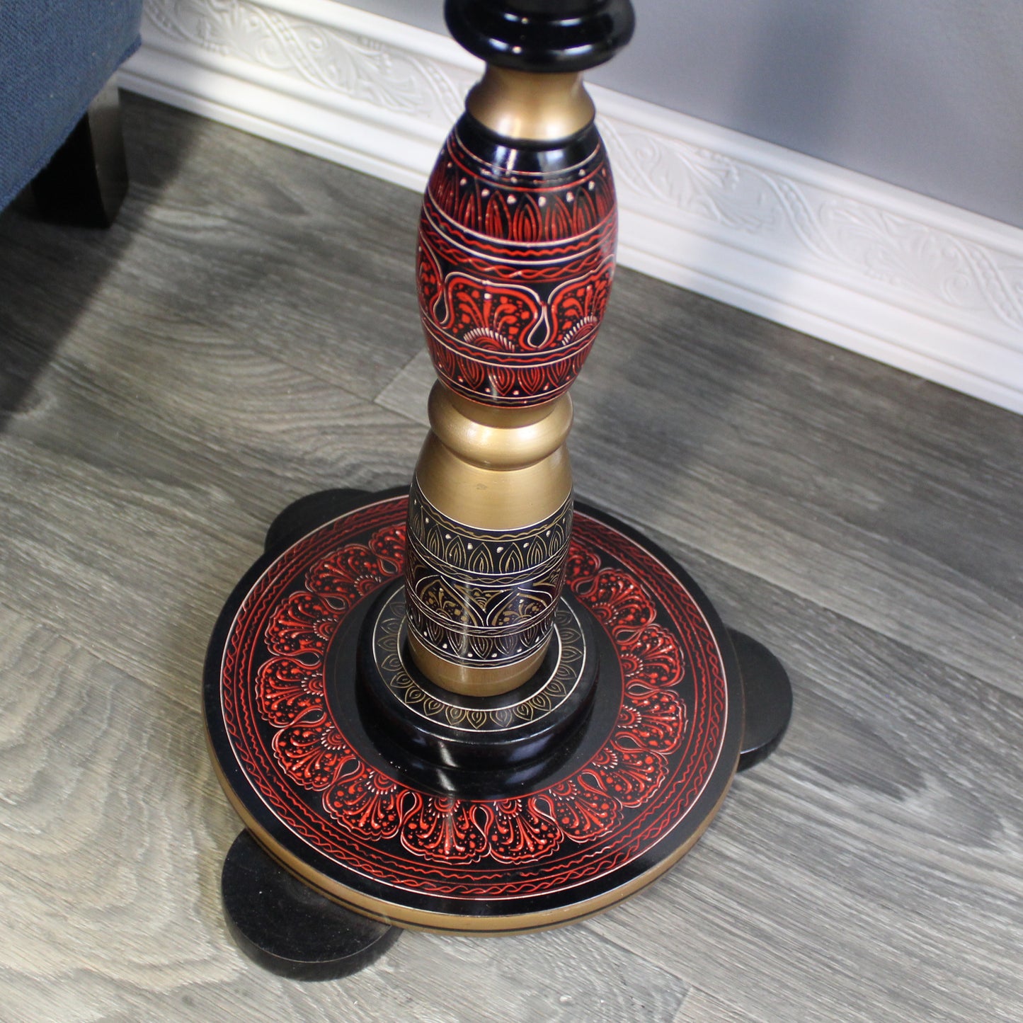 Natural Geo Decorative Rosewood Round Wooden Accent Table Red/Gold/Black