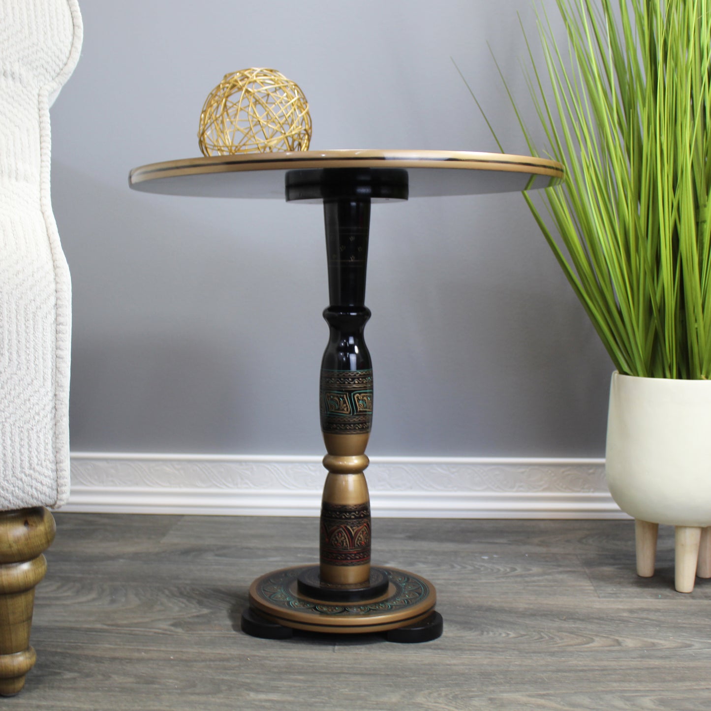 Natural Geo Rosewood Round Wooden 18" Accent Table - Army Green