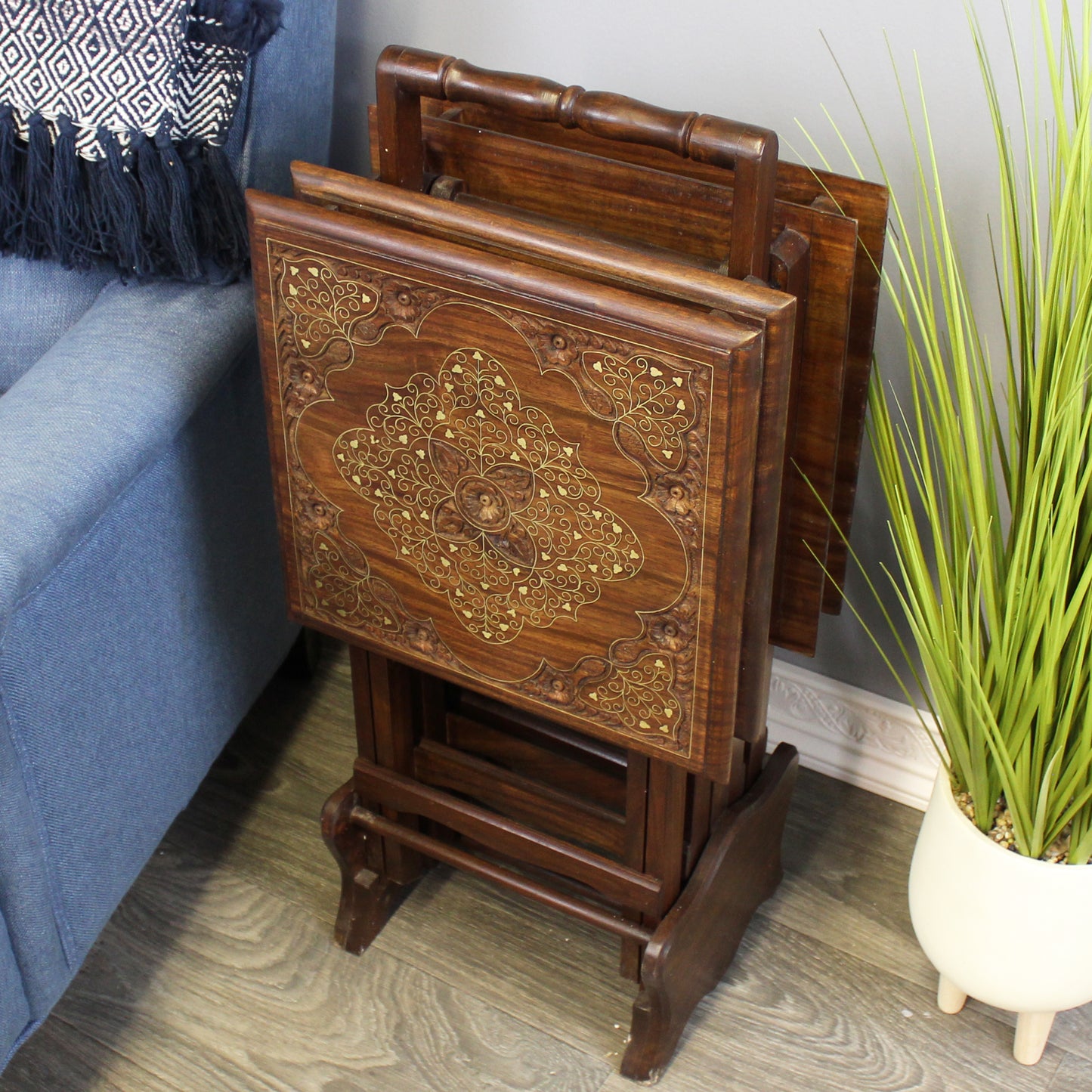 Natural Geo Decorative Rosewood Set of 4 Tray Tables with Stand - Carved Floral