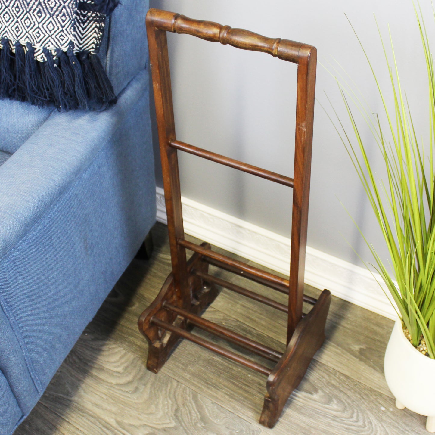 Natural Geo Decorative Rosewood Set of 4 Tray Tables with Stand - Carved Floral